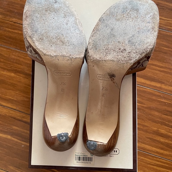 Coach shoes - Picture 2 of 2